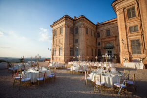 Schloss Italien Hochzeit Tische Garten